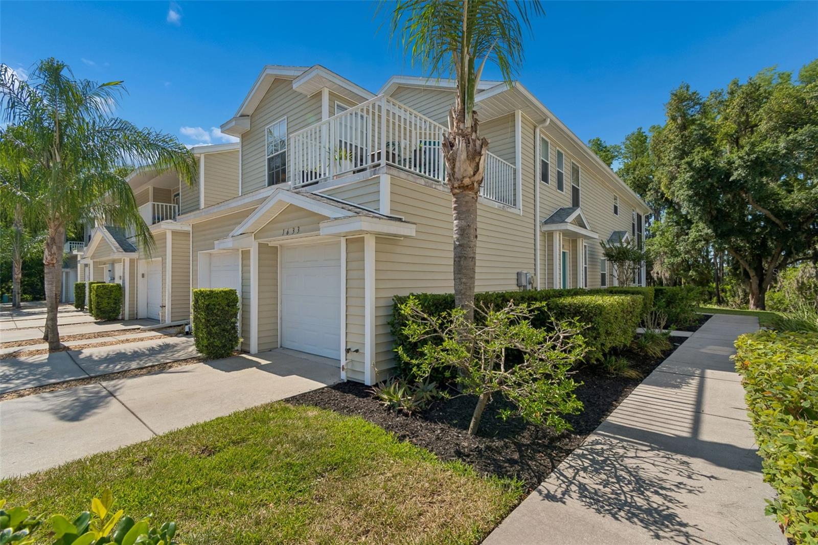 Image 2 of 64 For 1633 Hammocks Avenue 1633