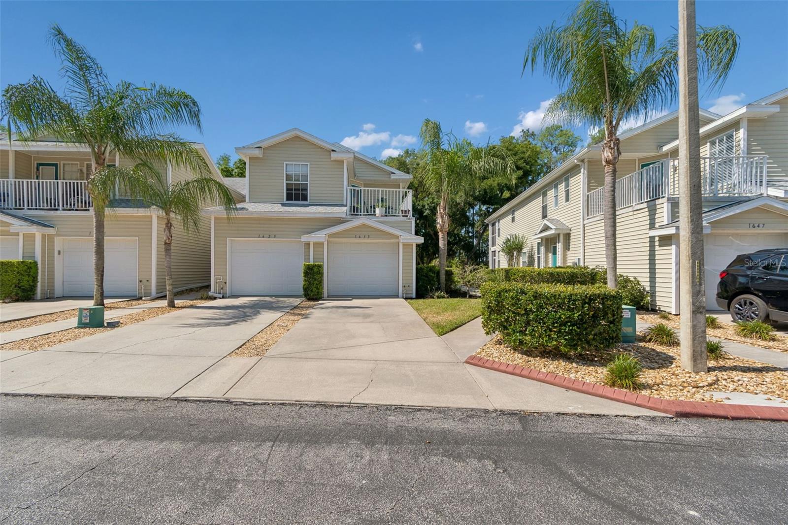 Image 3 of 64 For 1633 Hammocks Avenue 1633