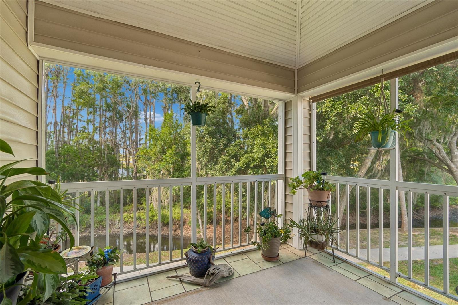 Image 37 of 64 For 1633 Hammocks Avenue 1633