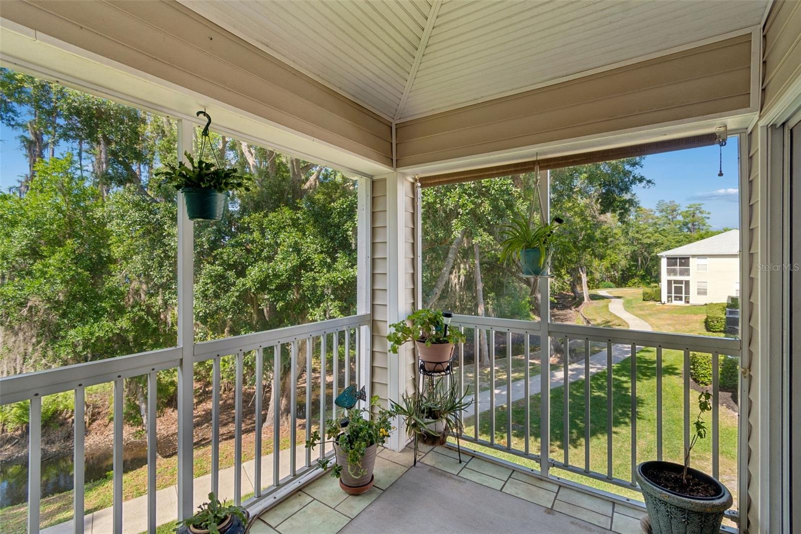 Image 40 of 64 For 1633 Hammocks Avenue 1633