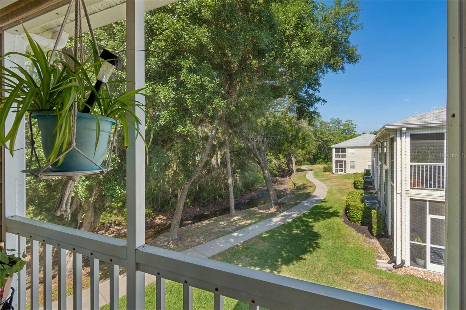 Image 41 of 64 For 1633 Hammocks Avenue 1633