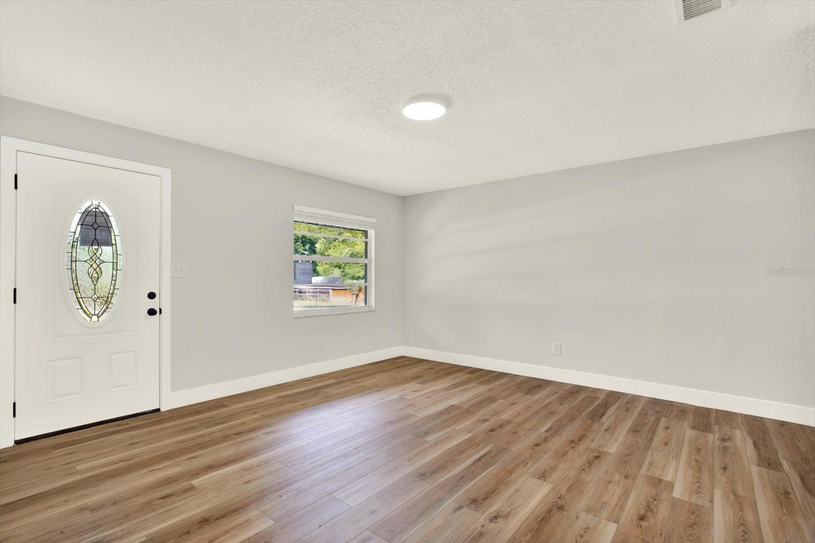 Image 5 of 32 For 17234 Adela Street