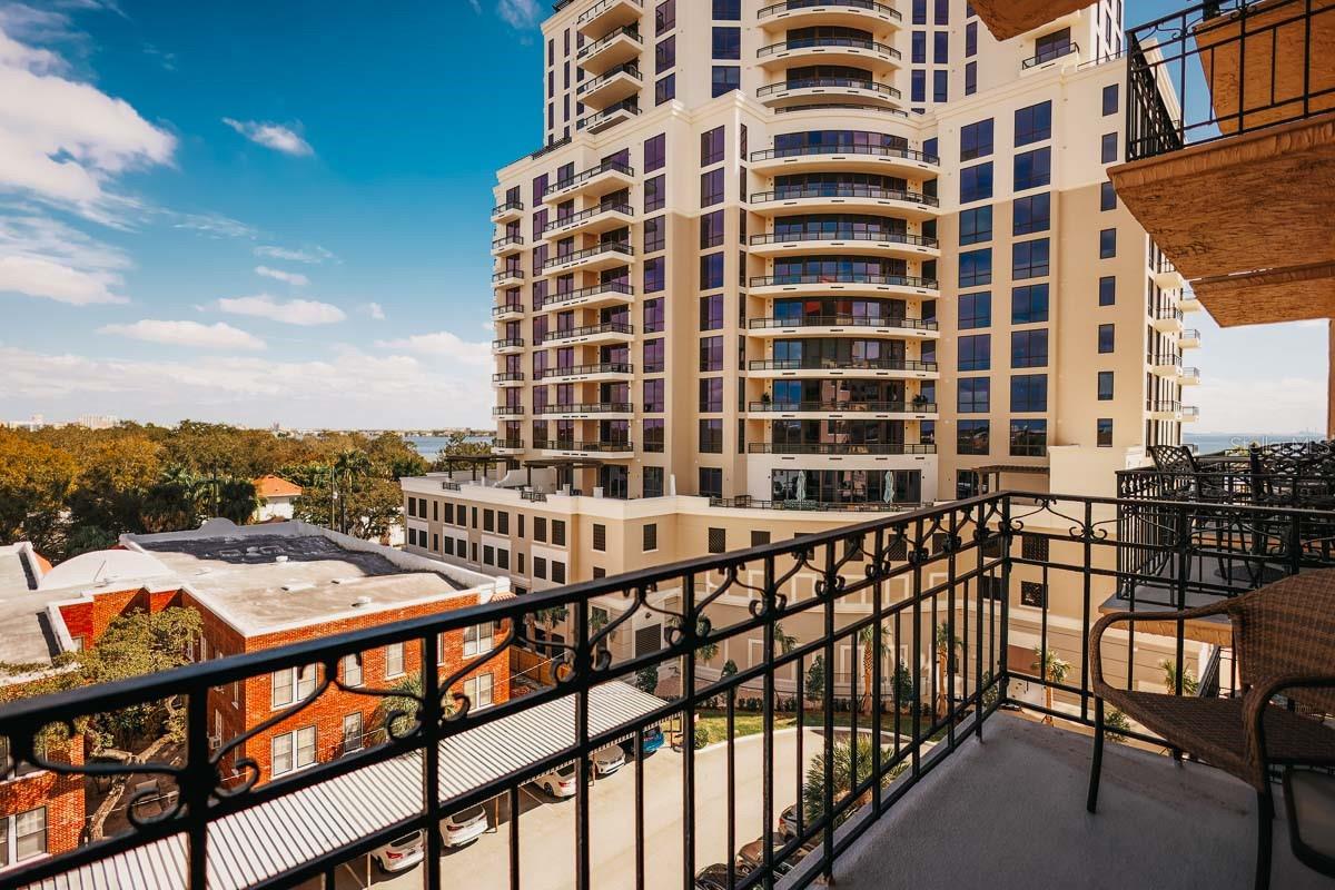 Image 10 of 12 For 2109 Bayshore Boulevard 606
