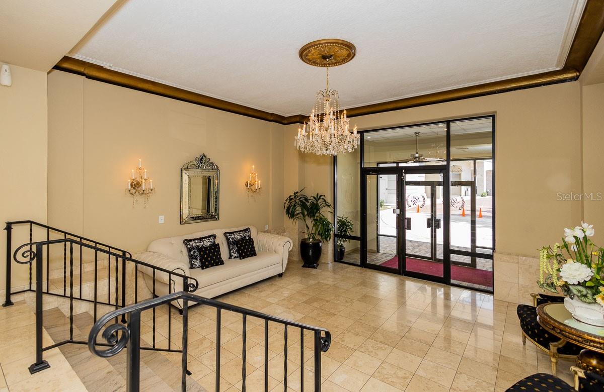 Image 3 of 12 For 2109 Bayshore Boulevard 606