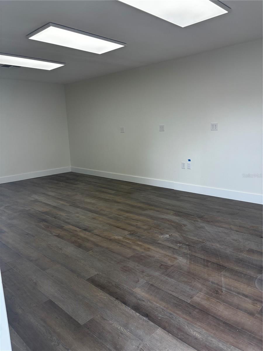 Image 3 of 6 For 5417 Grand Boulevard B