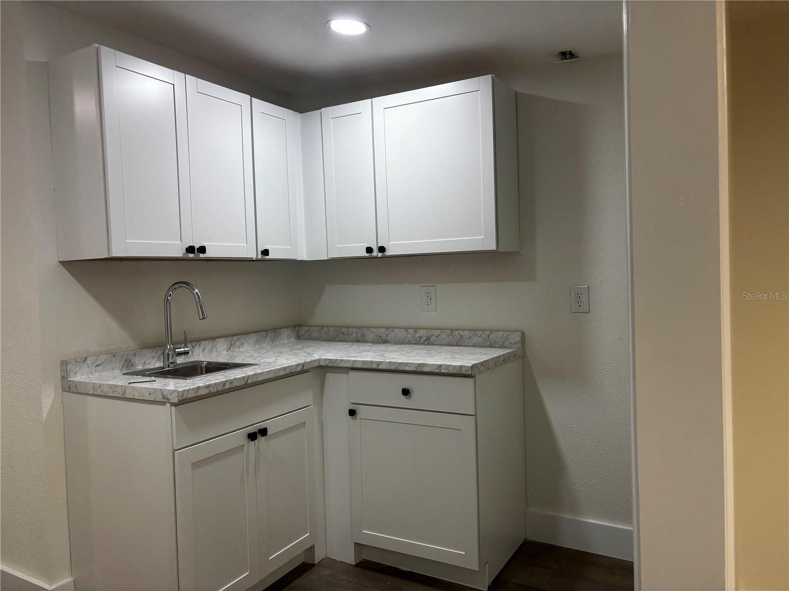 Image 5 of 6 For 5417 Grand Boulevard B