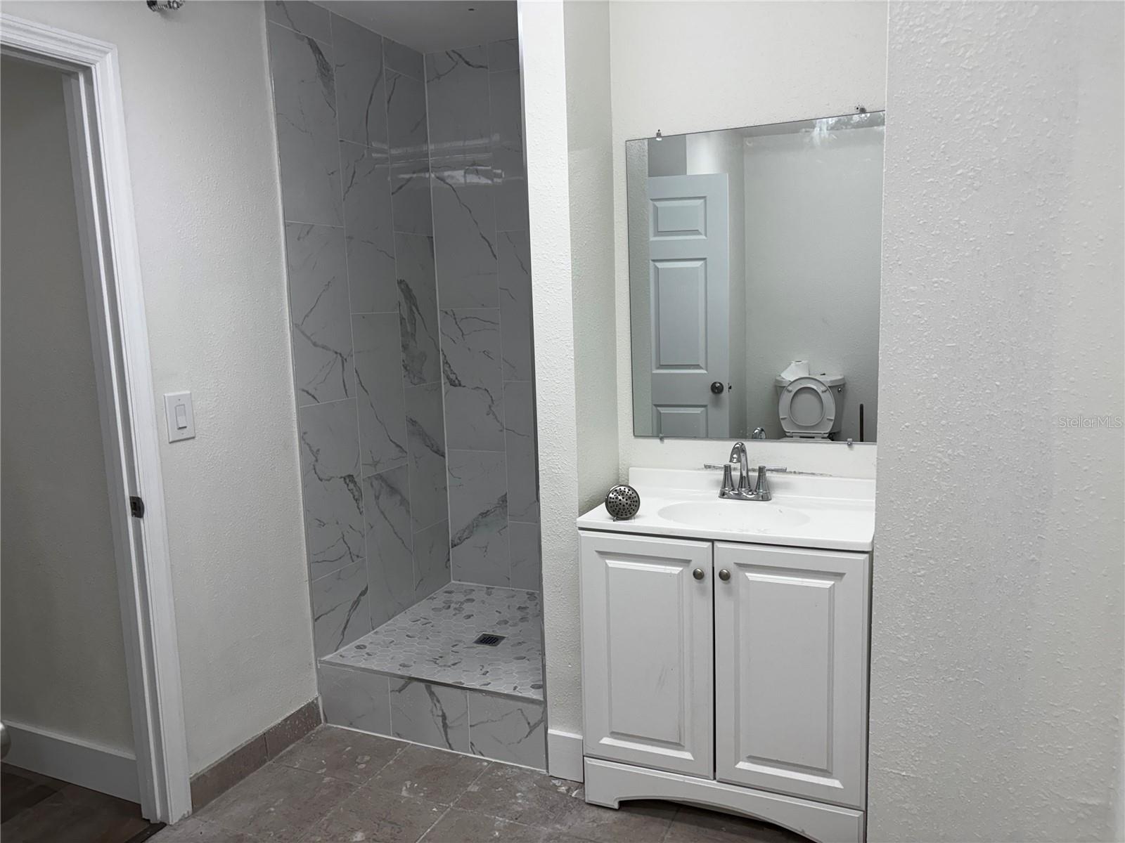 Image 6 of 6 For 5417 Grand Boulevard B