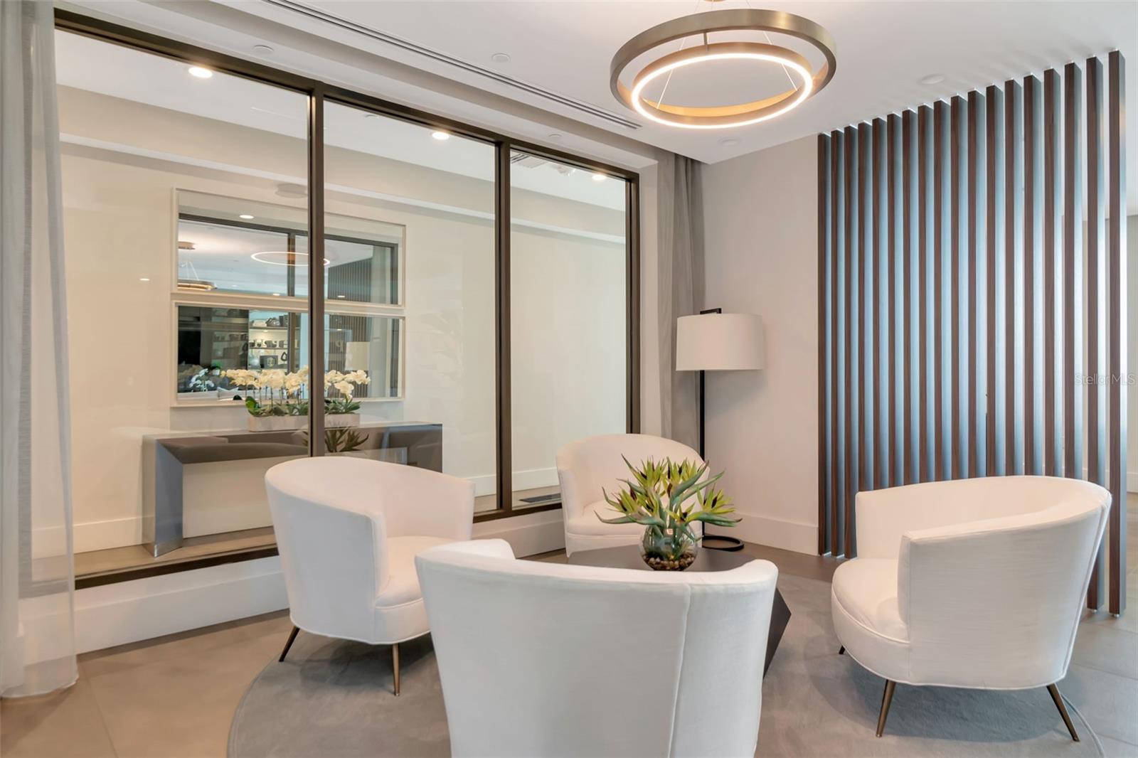 Listing photo id 10 for 2103 Bayshore Boulevard 602