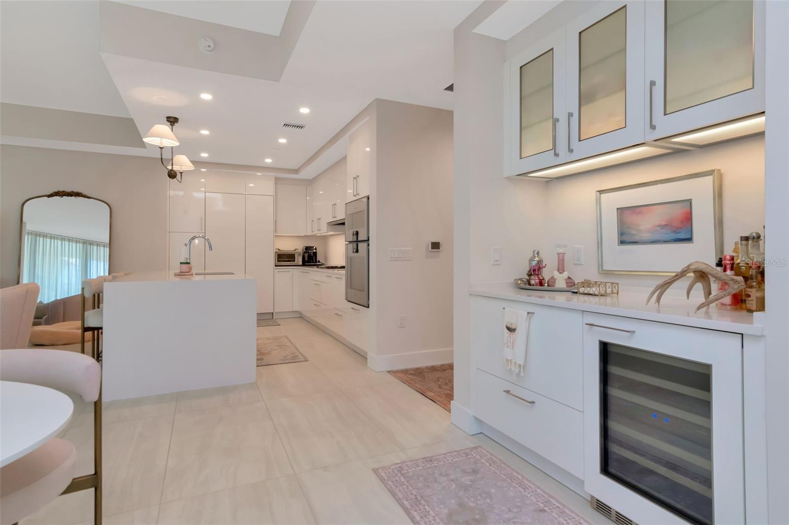 Listing photo id 14 for 2103 Bayshore Boulevard 602