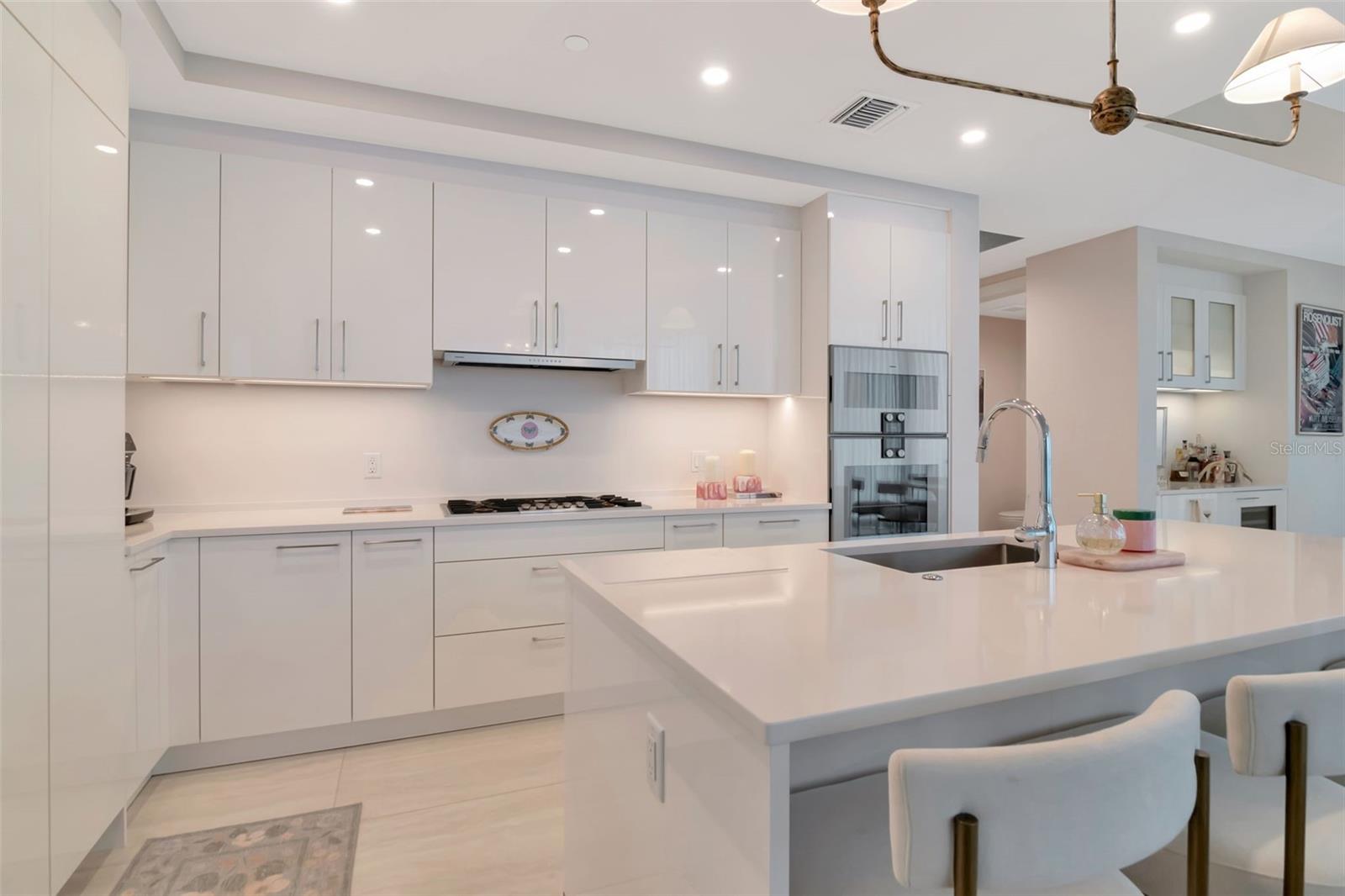 Listing photo id 23 for 2103 Bayshore Boulevard 602