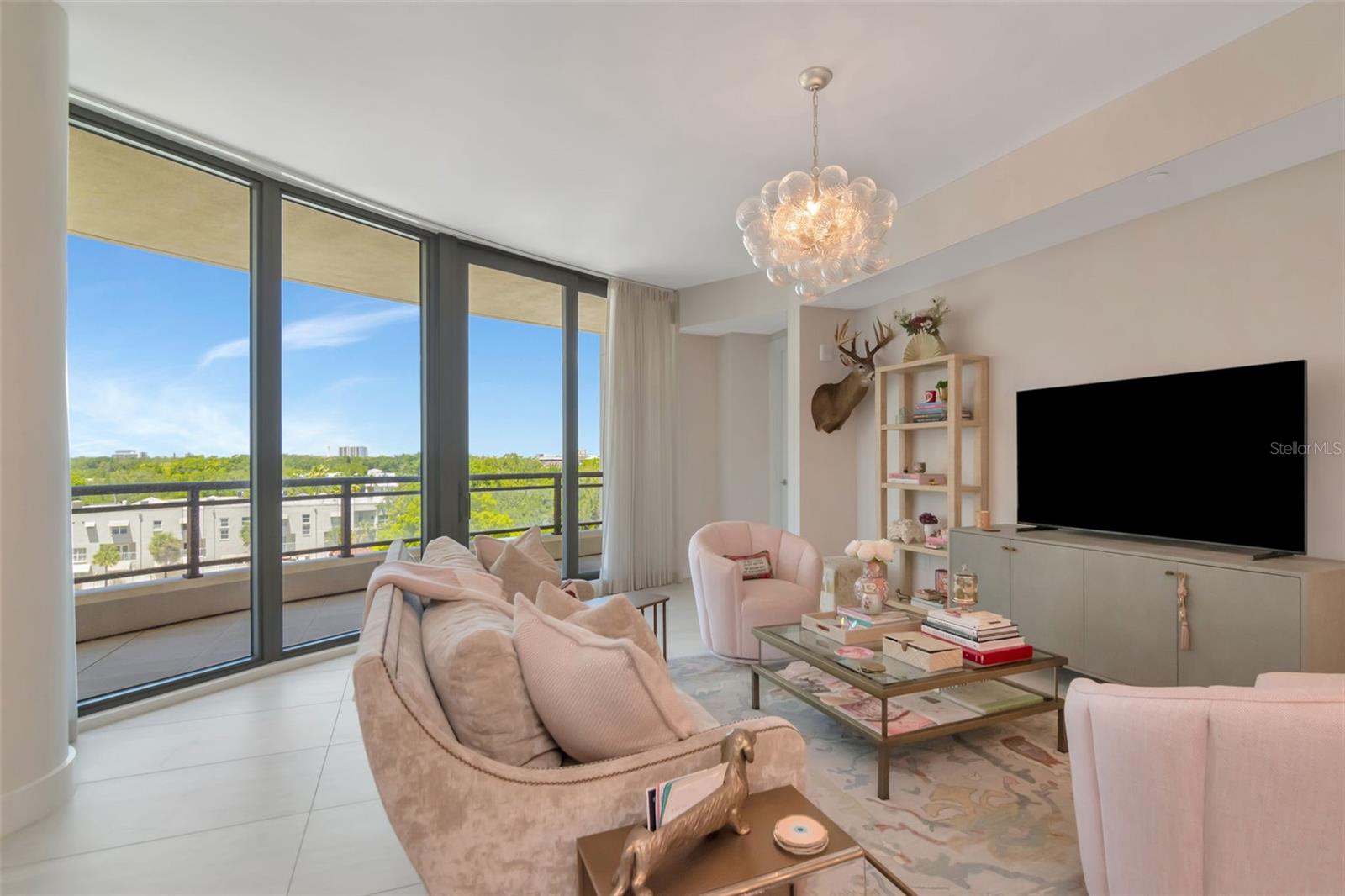 Listing photo id 35 for 2103 Bayshore Boulevard 602
