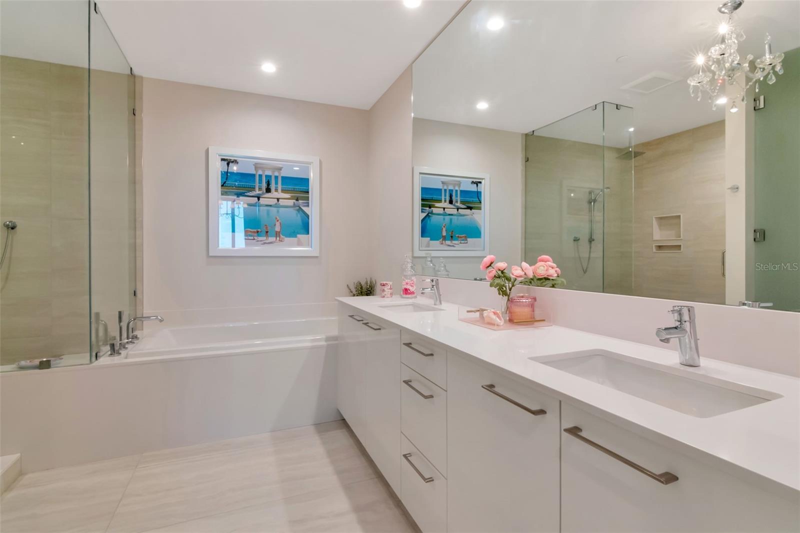 Listing photo id 41 for 2103 Bayshore Boulevard 602