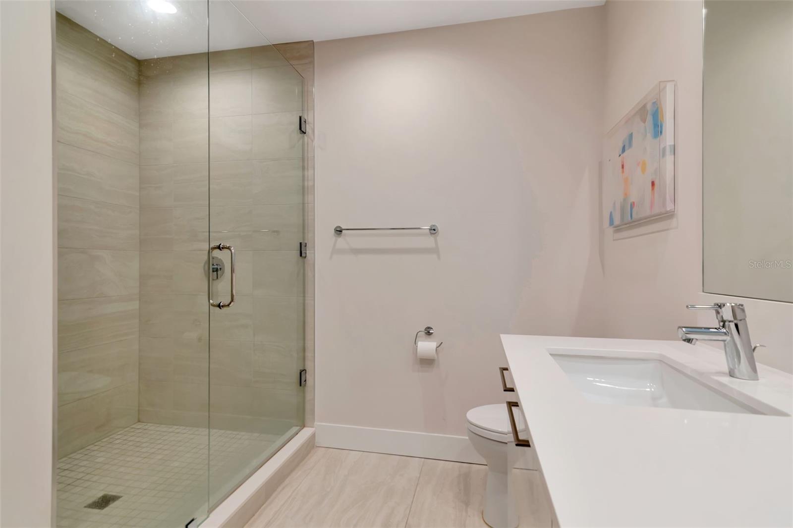 Listing photo id 47 for 2103 Bayshore Boulevard 602