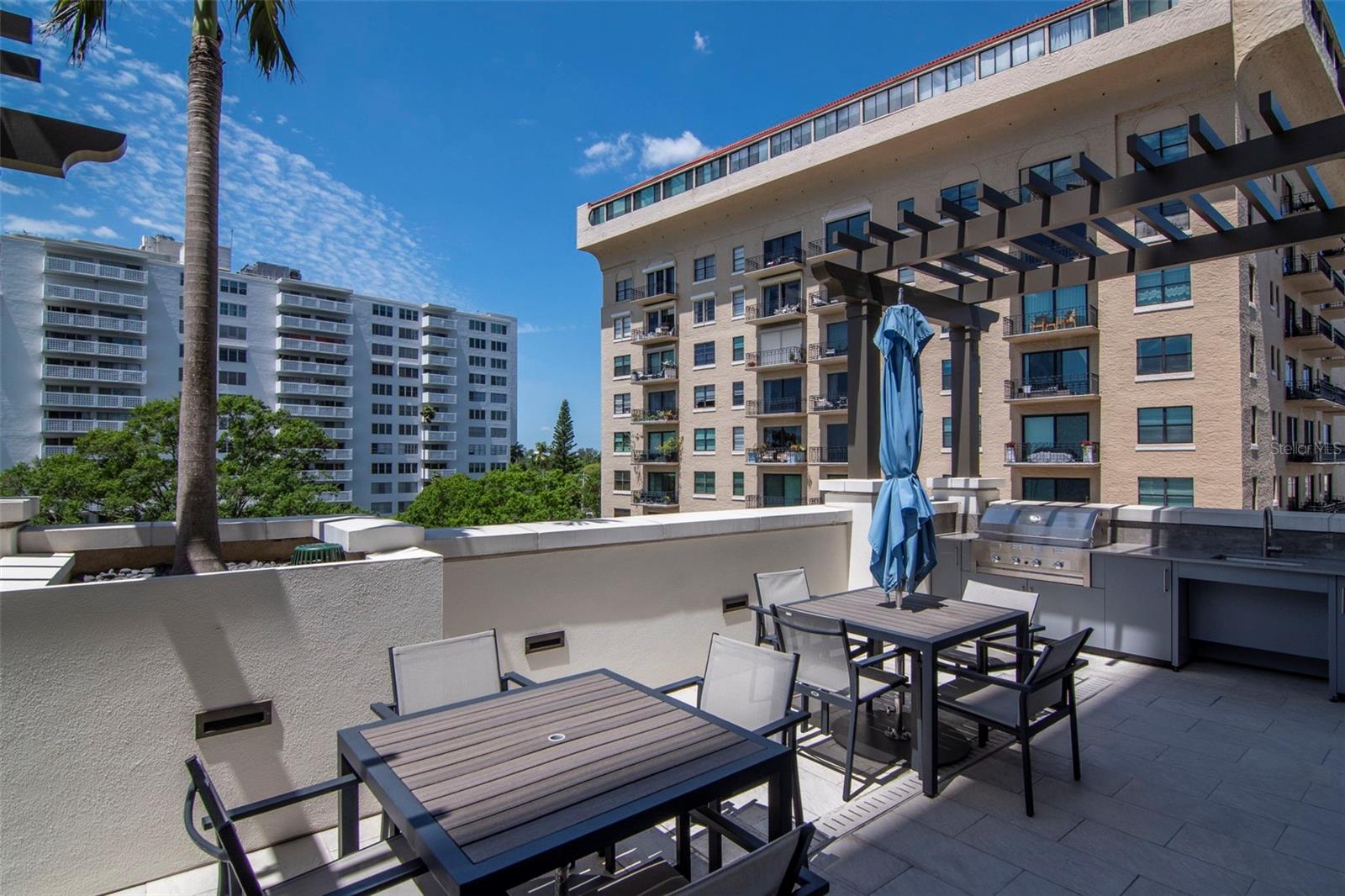 Listing photo id 52 for 2103 Bayshore Boulevard 602