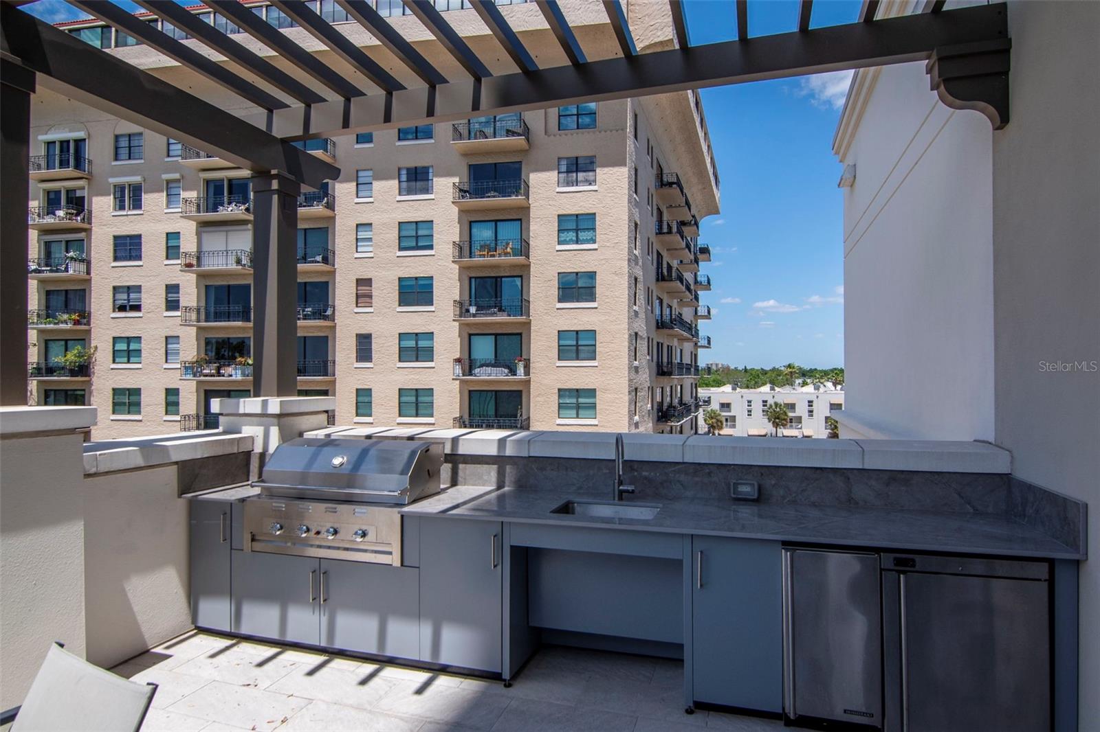 Listing photo id 54 for 2103 Bayshore Boulevard 602