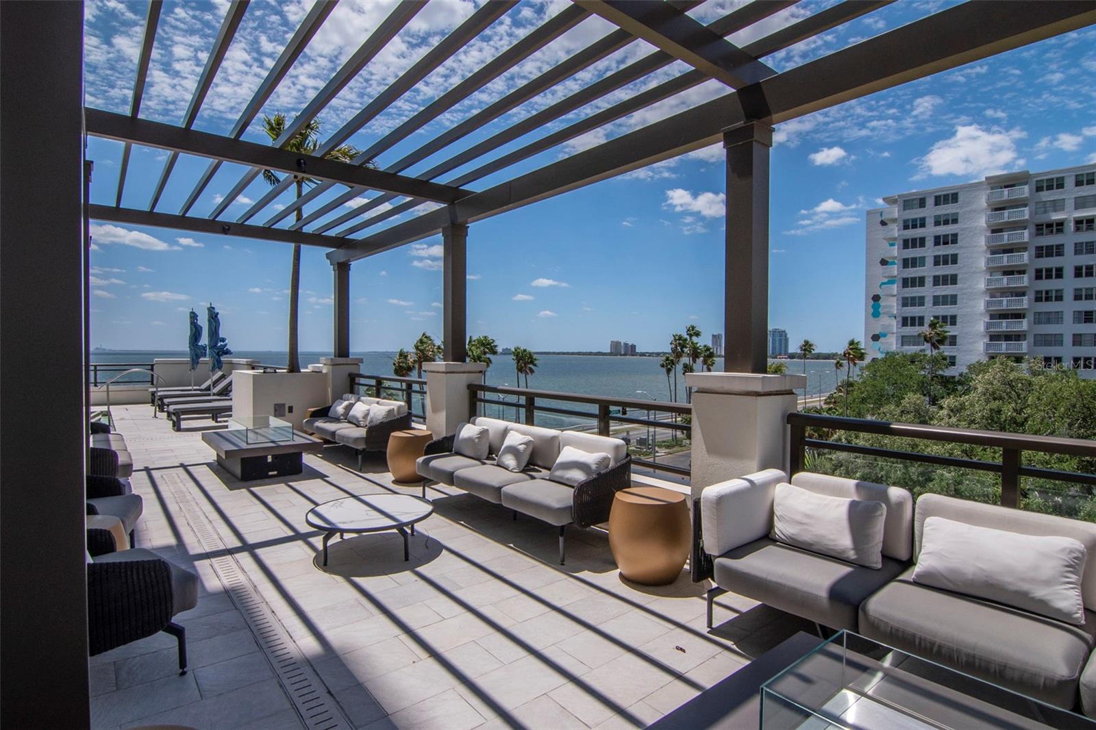 Listing photo id 58 for 2103 Bayshore Boulevard 602