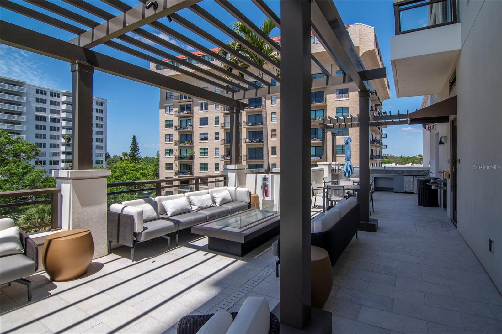 Listing photo id 62 for 2103 Bayshore Boulevard 602