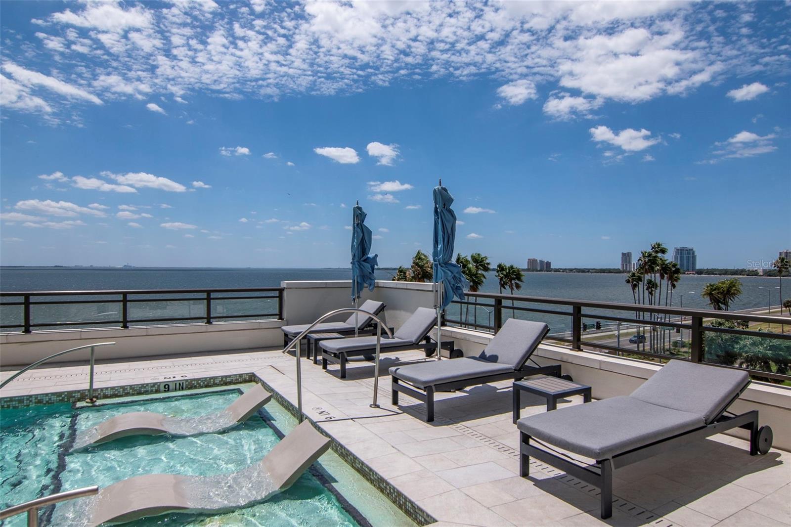 Listing photo id 66 for 2103 Bayshore Boulevard 602