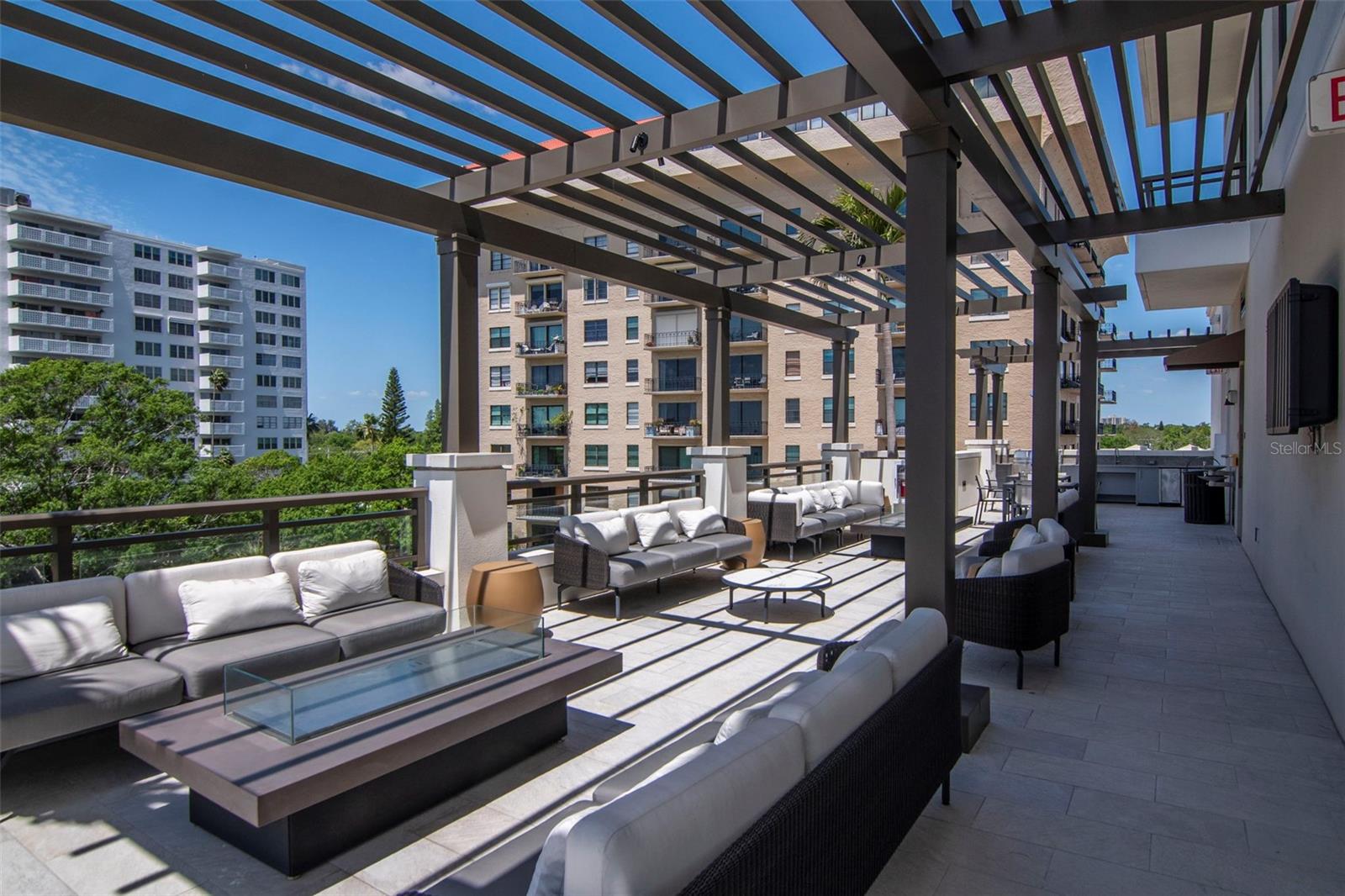 Listing photo id 67 for 2103 Bayshore Boulevard 602