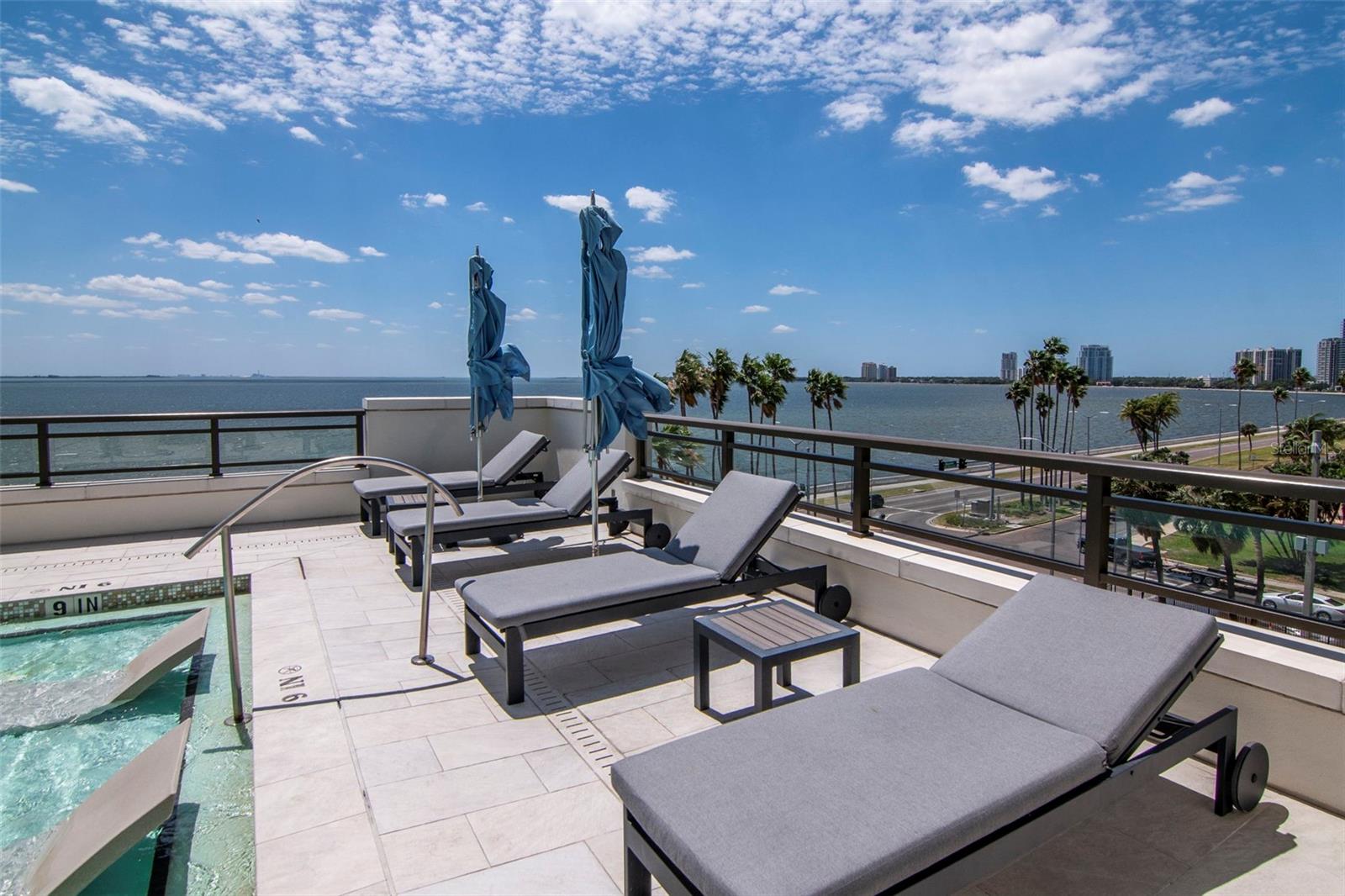 Listing photo id 69 for 2103 Bayshore Boulevard 602