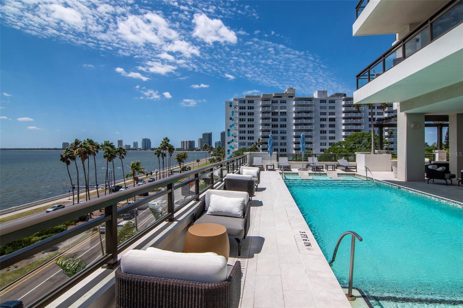 Listing photo id 90 for 2103 Bayshore Boulevard 602
