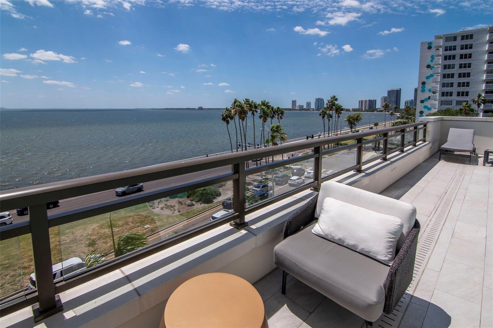 Listing photo id 94 for 2103 Bayshore Boulevard 602
