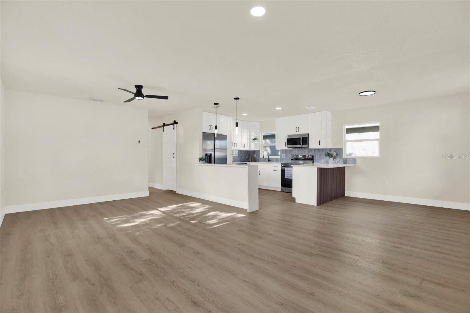 Image 5 of 33 For 907 Renfro Street