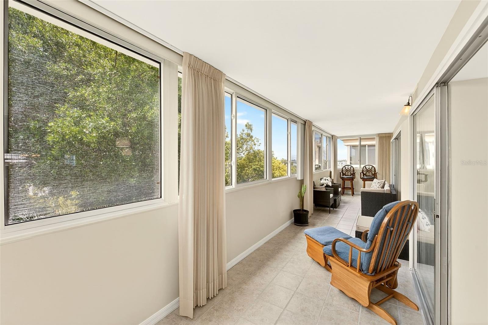 Listing photo id 33 for 131 Bluff View Drive 401