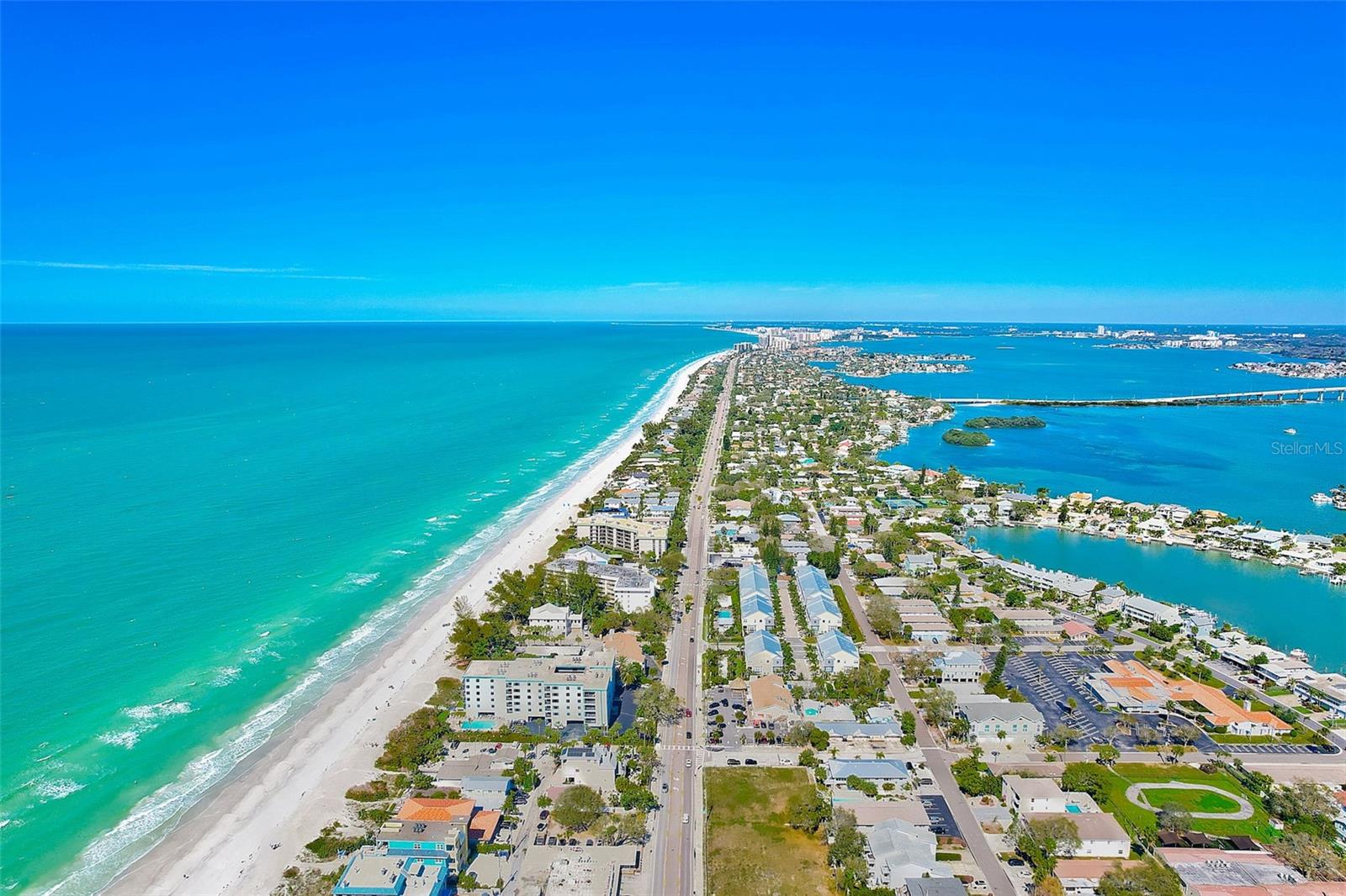 Listing photo id 47 for 131 Bluff View Drive 401