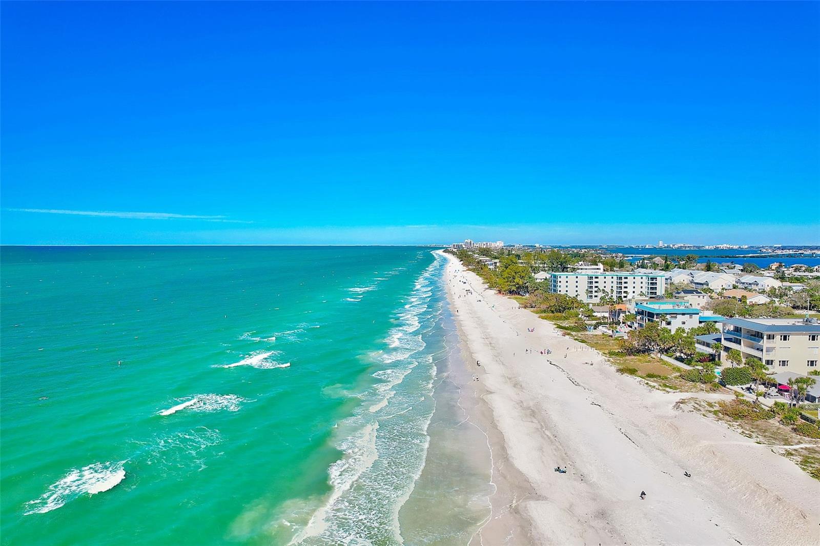 Listing photo id 48 for 131 Bluff View Drive 401