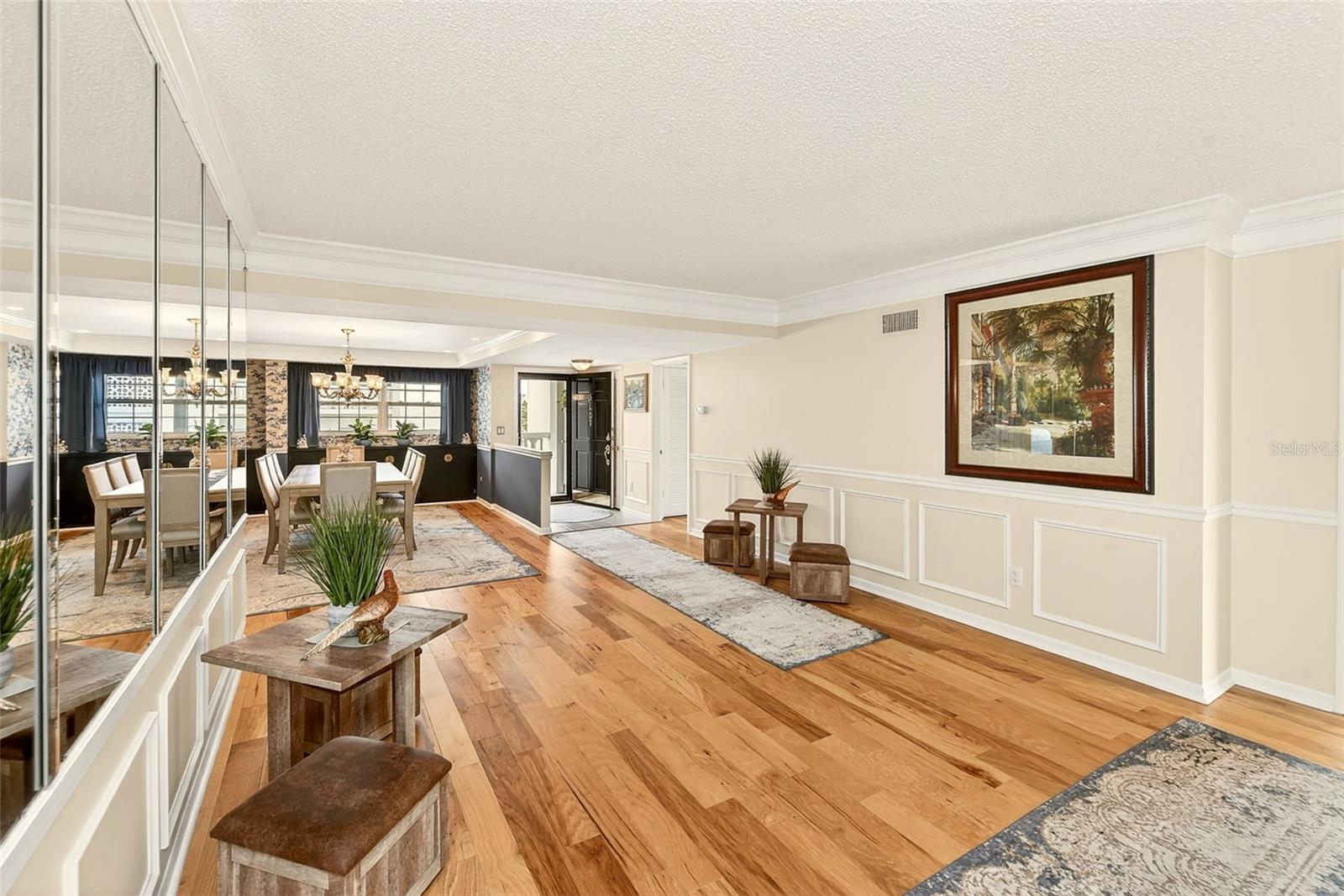 Listing photo id 7 for 131 Bluff View Drive 401