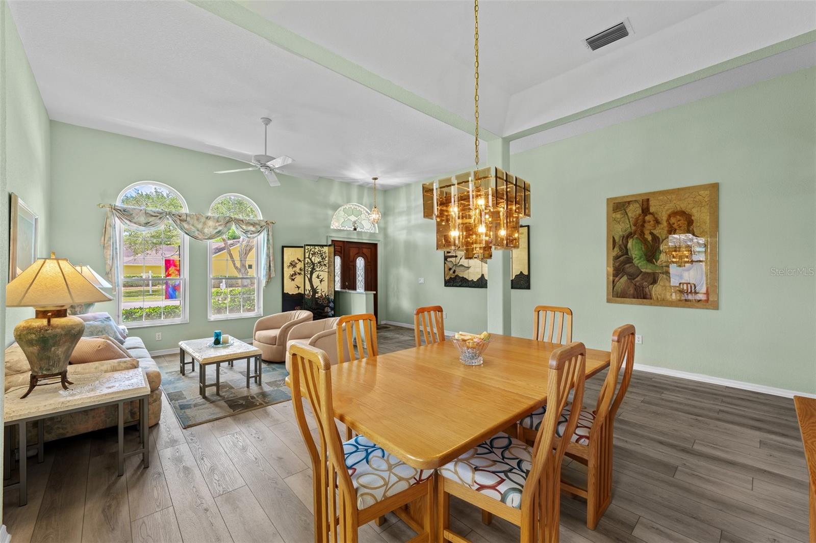 Listing photo id 9 for 5222 New Brittany Lane