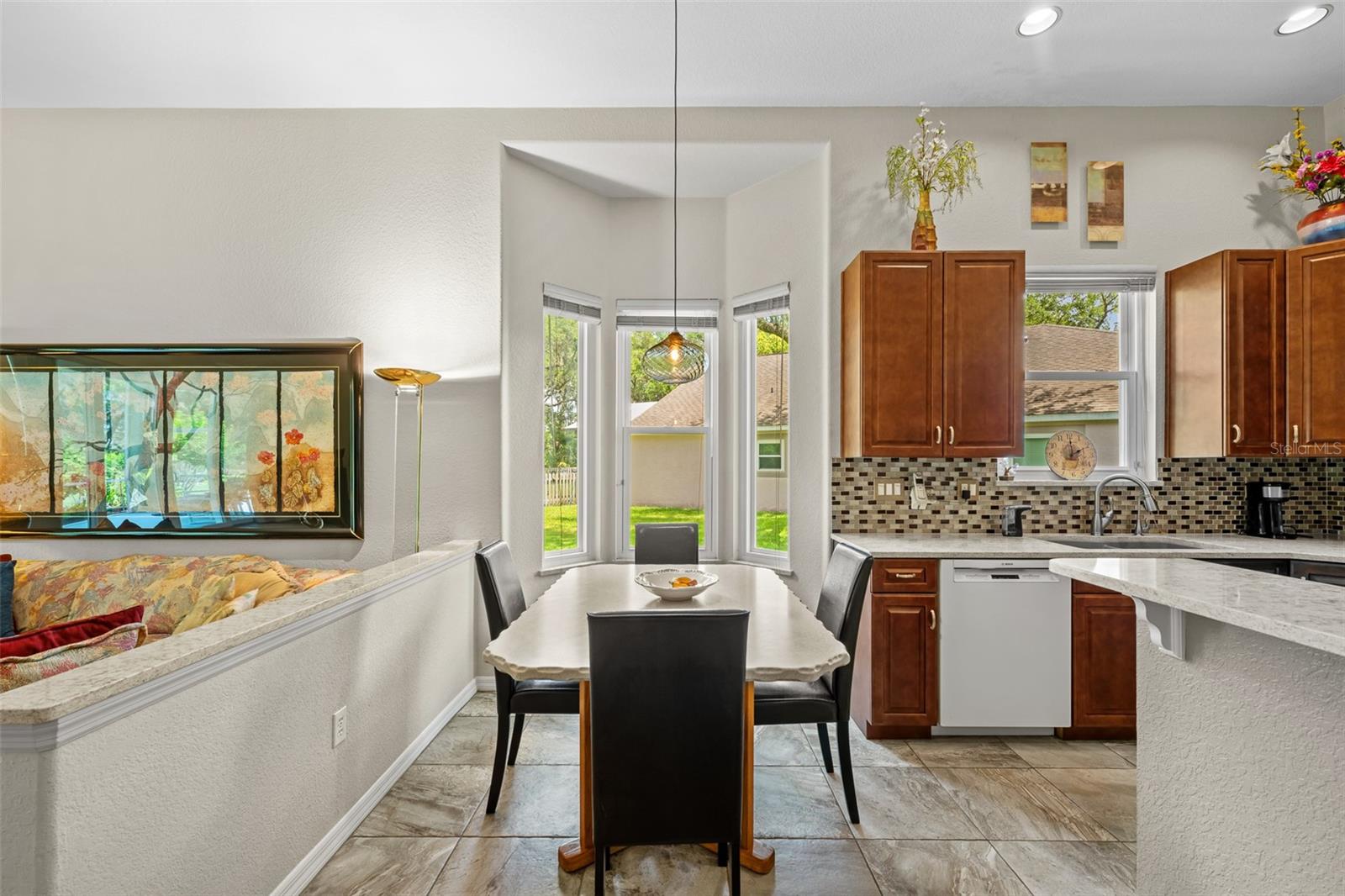 Listing photo id 18 for 5222 New Brittany Lane