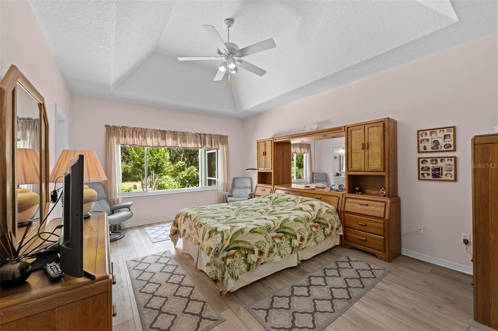 Listing photo id 19 for 5222 New Brittany Lane