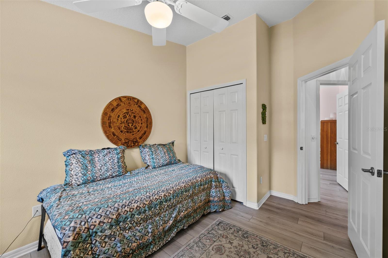 Listing photo id 23 for 5222 New Brittany Lane