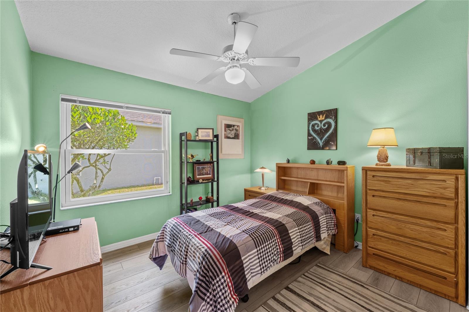 Listing photo id 24 for 5222 New Brittany Lane