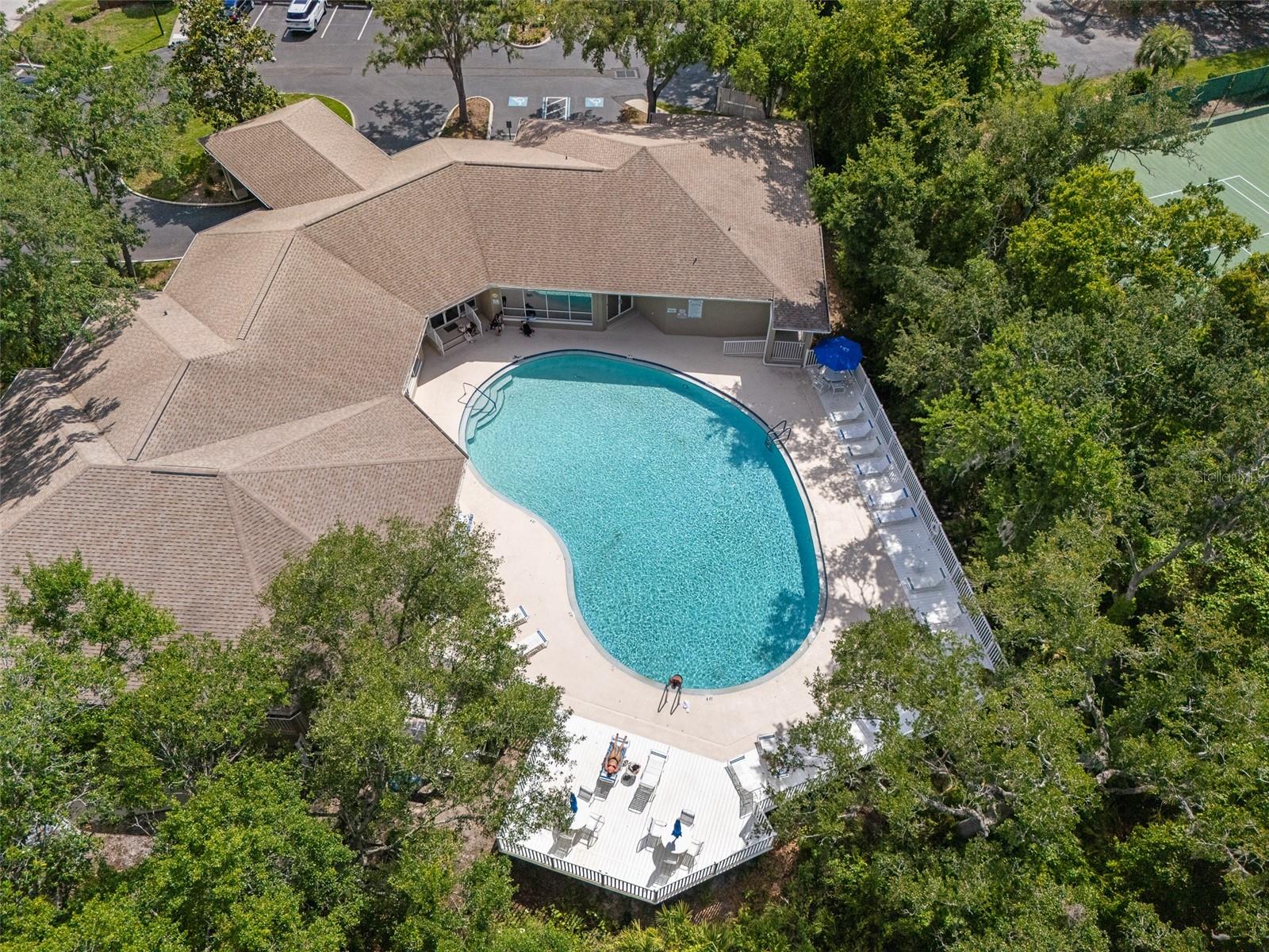 Listing photo id 42 for 5222 New Brittany Lane