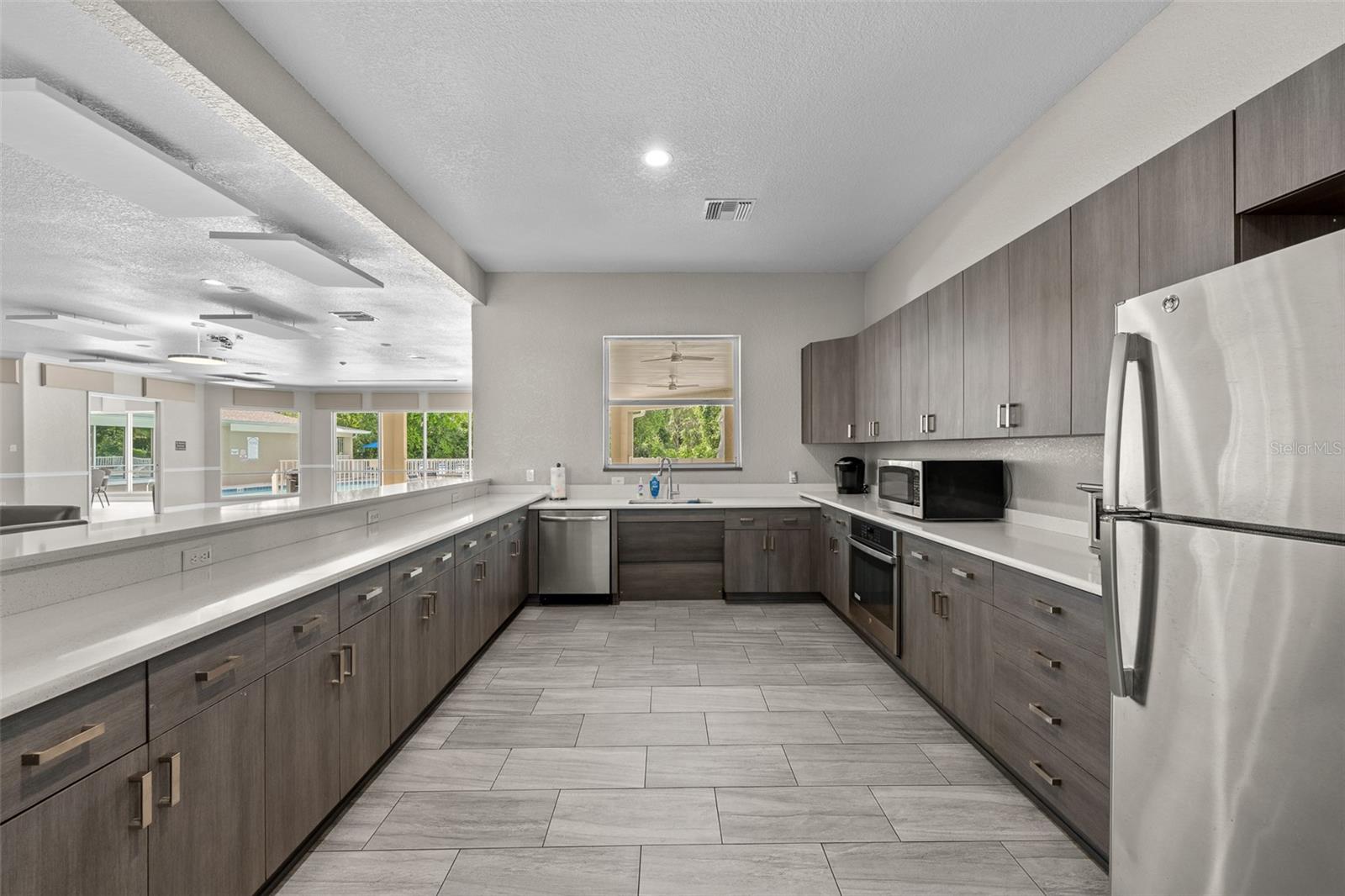 Listing photo id 43 for 5222 New Brittany Lane