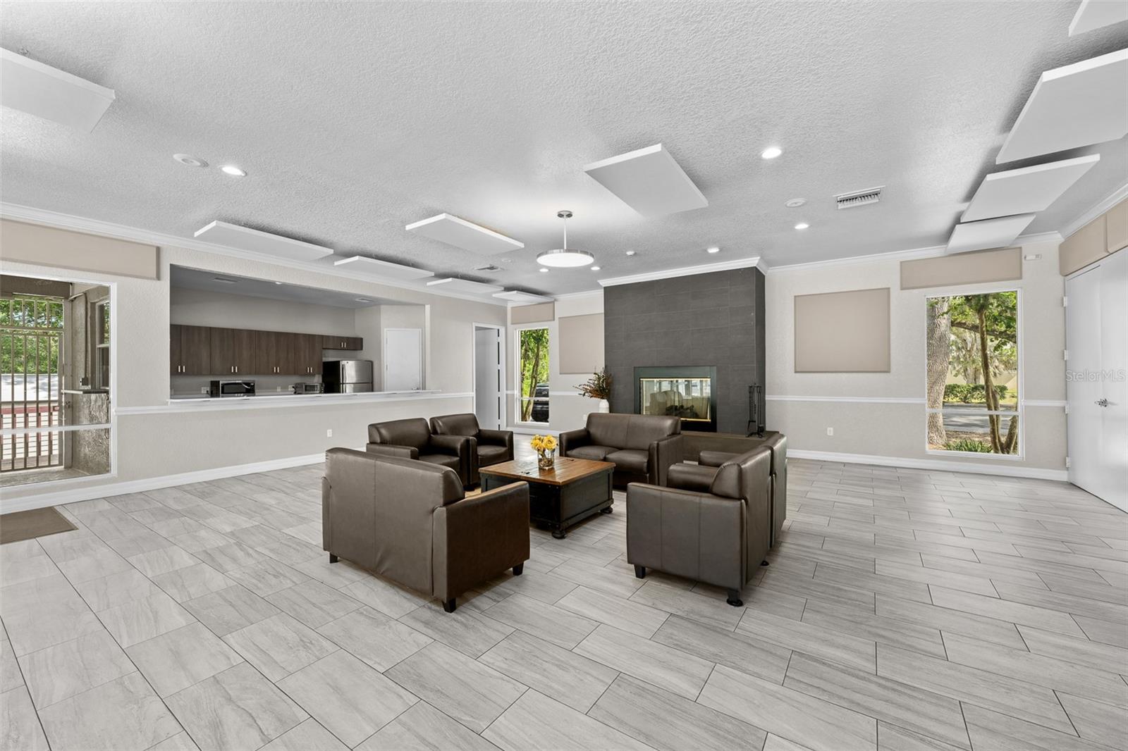 Listing photo id 45 for 5222 New Brittany Lane