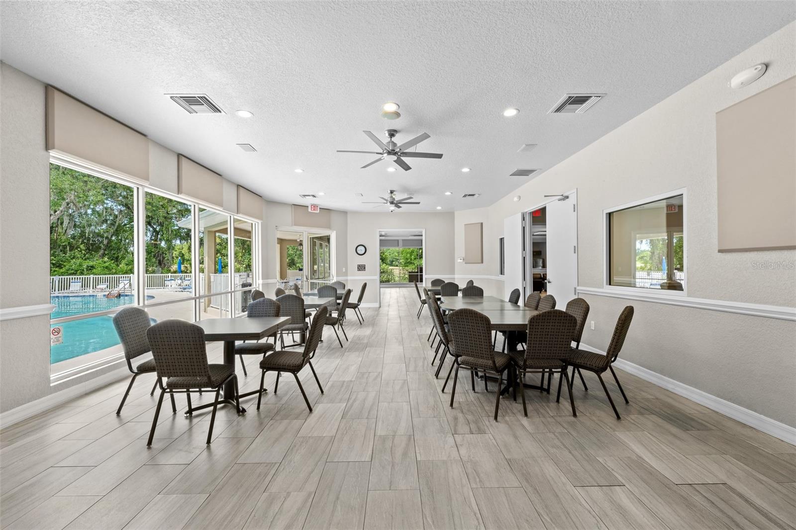 Listing photo id 46 for 5222 New Brittany Lane