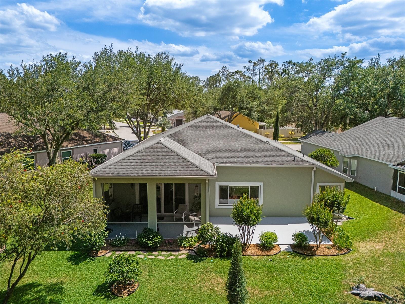 Listing photo id 3 for 5222 New Brittany Lane
