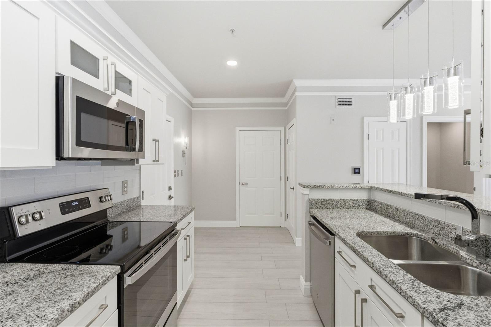 Image 13 of 60 For 4333 Bayside Village Drive 102