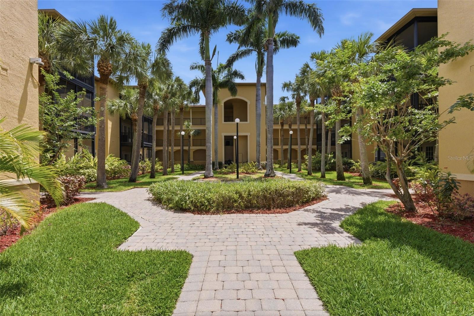 Image 6 of 60 For 4333 Bayside Village Drive 102