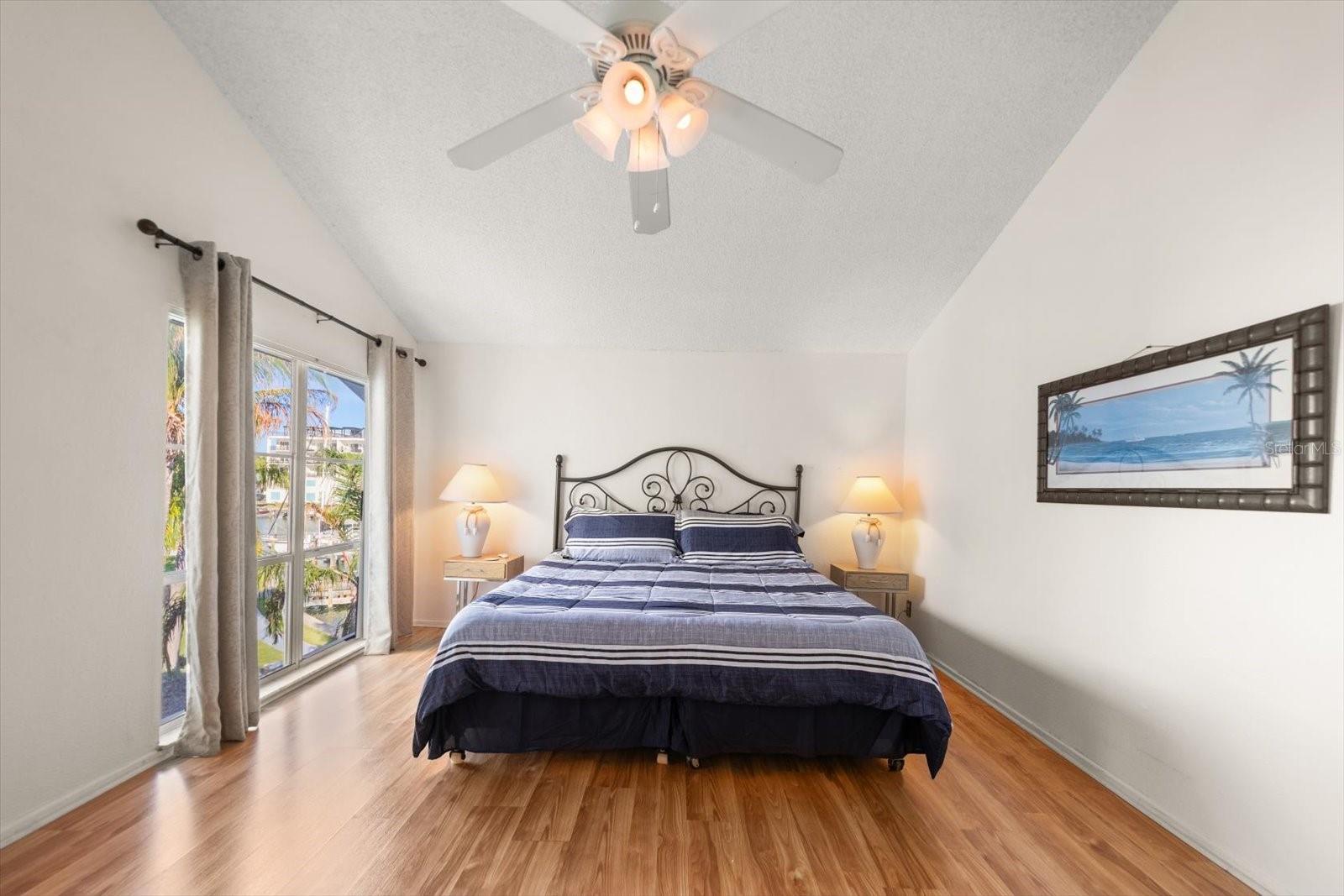 Image 19 of 30 For 179 Medallion Boulevard H