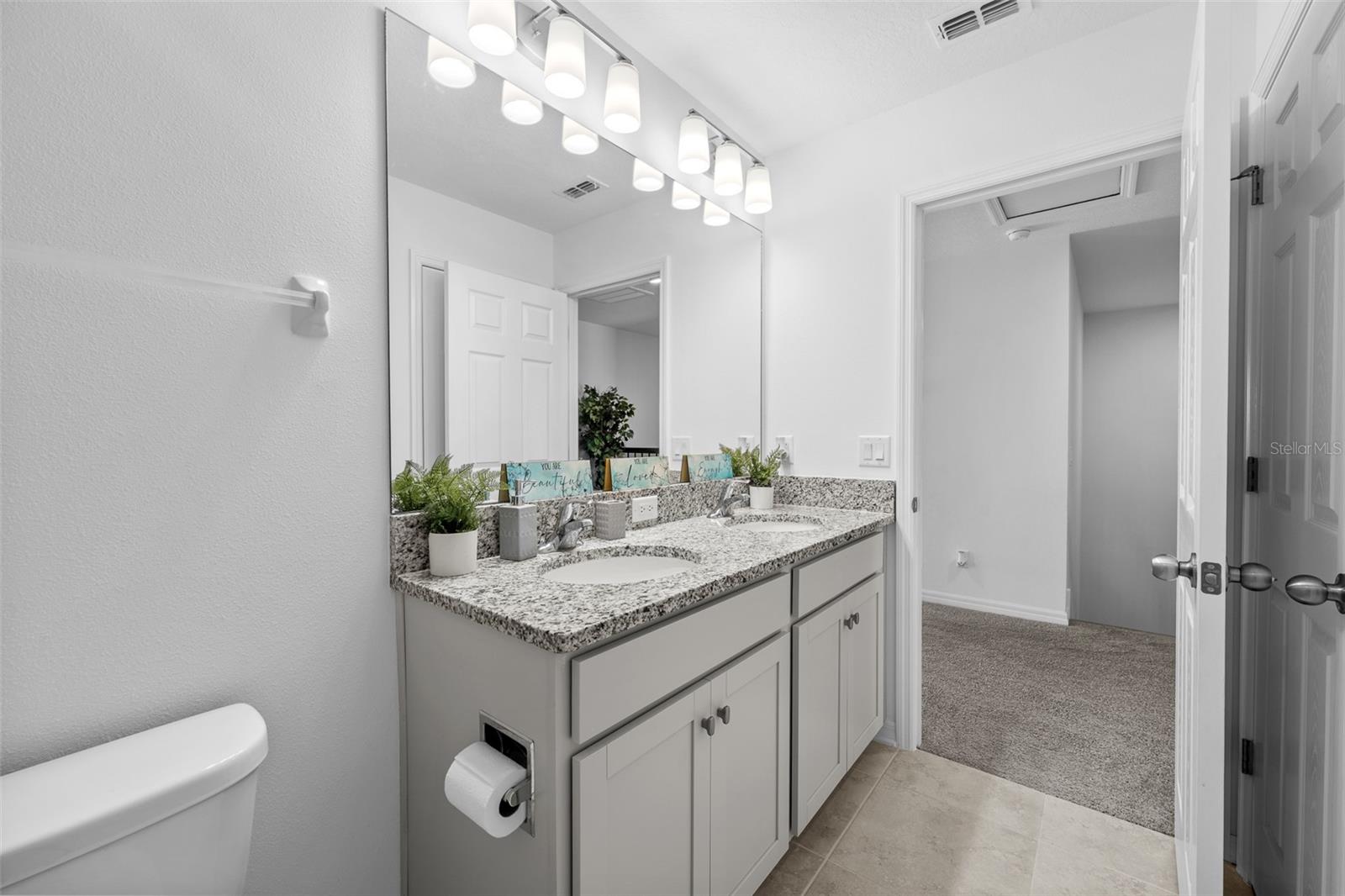 Image 28 of 55 For 31823 Sapna Chime Drive
