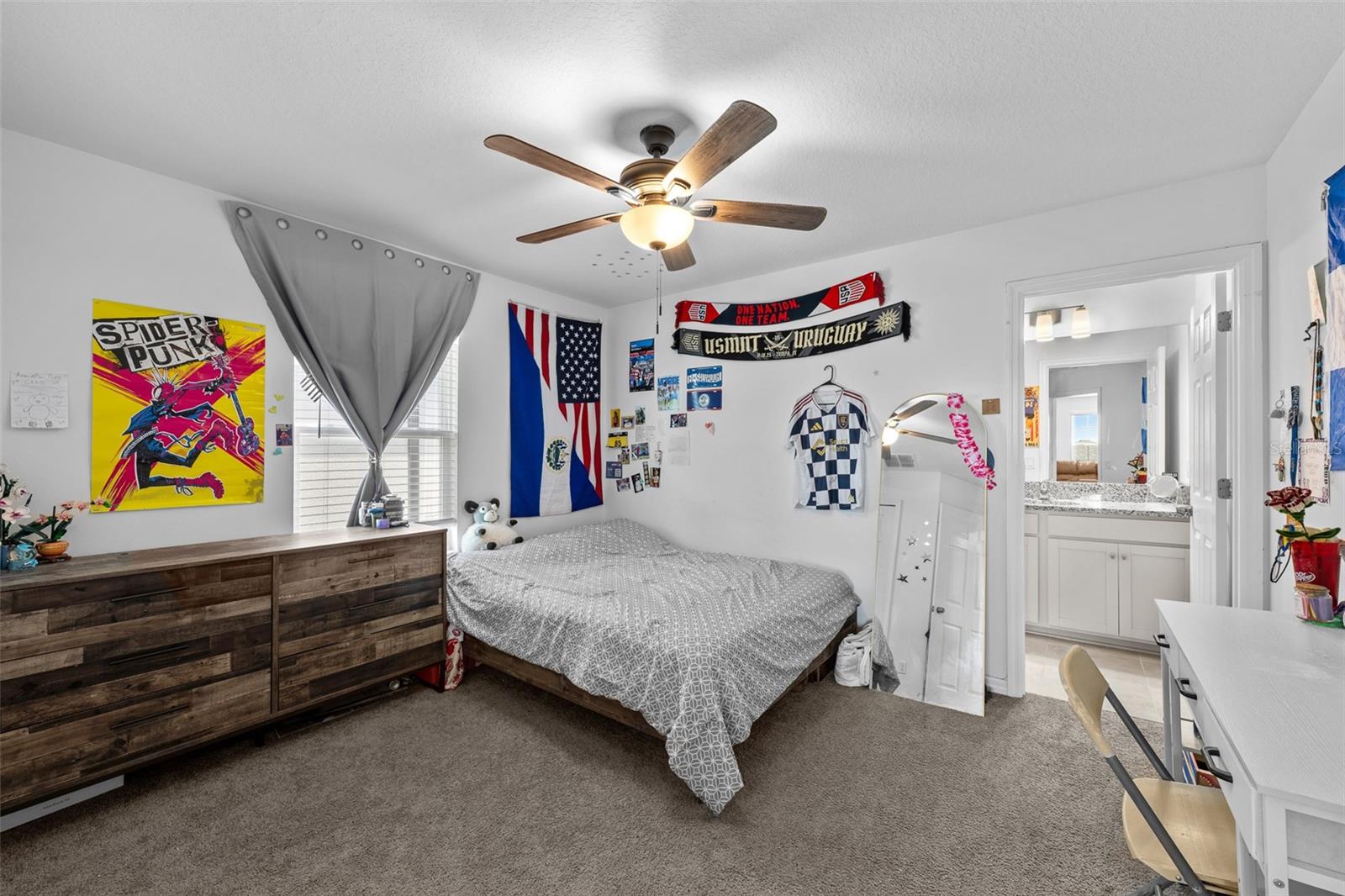 Image 37 of 55 For 31823 Sapna Chime Drive