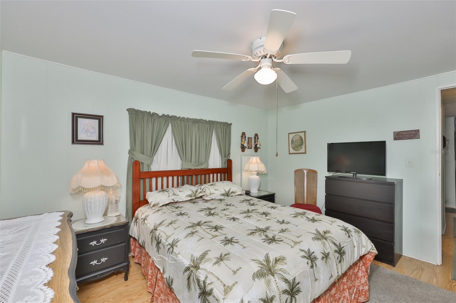 Image 14 of 43 For 1610 Reynolds Road 316