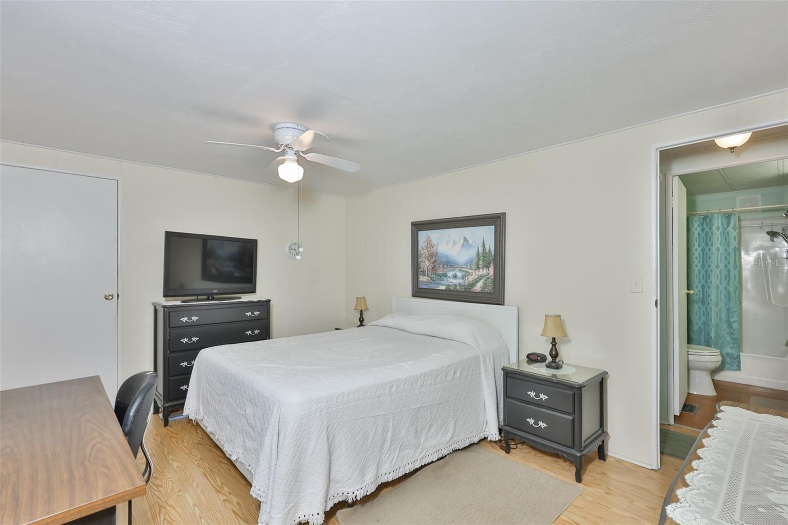 Image 18 of 43 For 1610 Reynolds Road 316