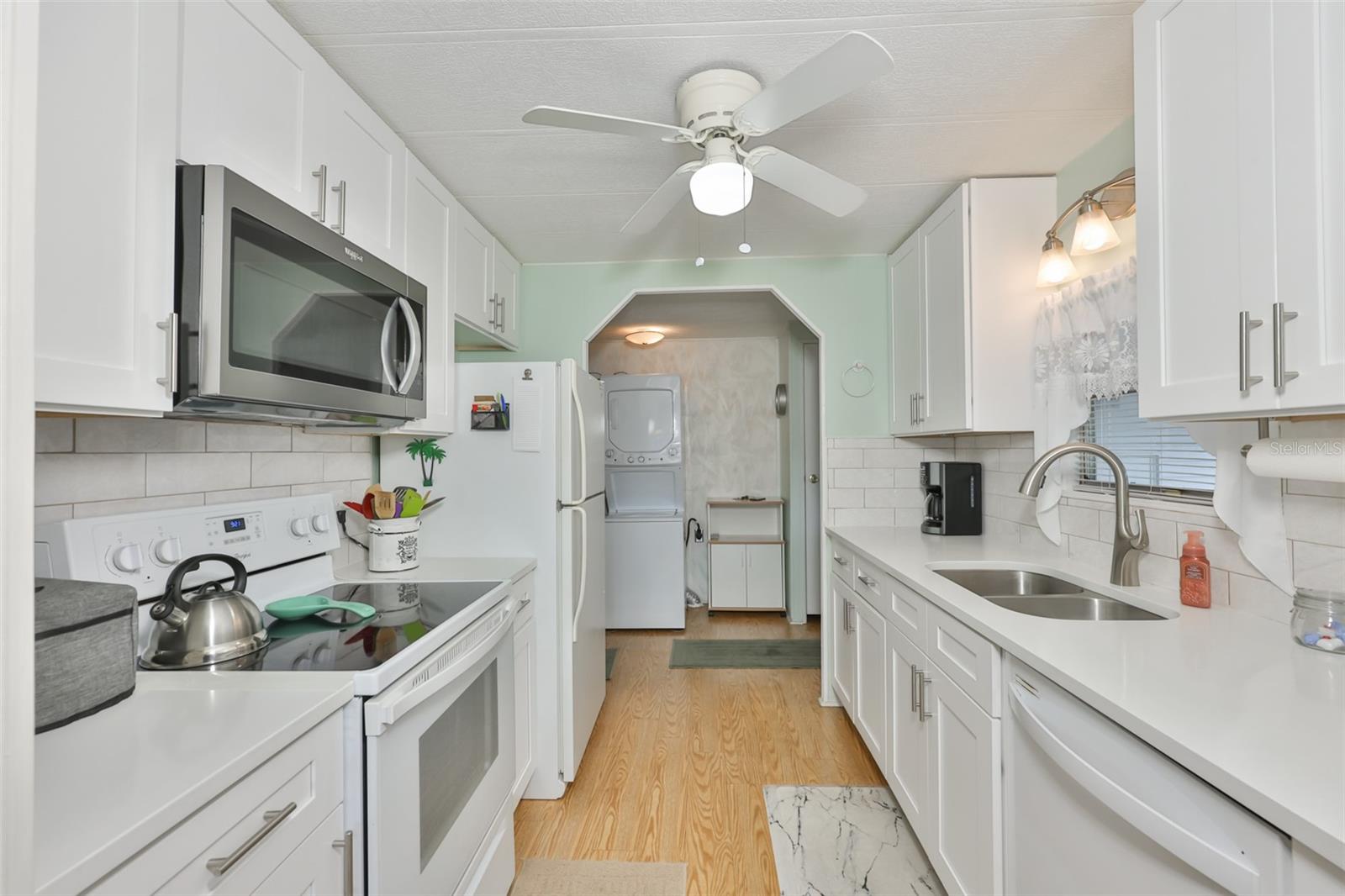 Image 5 of 43 For 1610 Reynolds Road 316