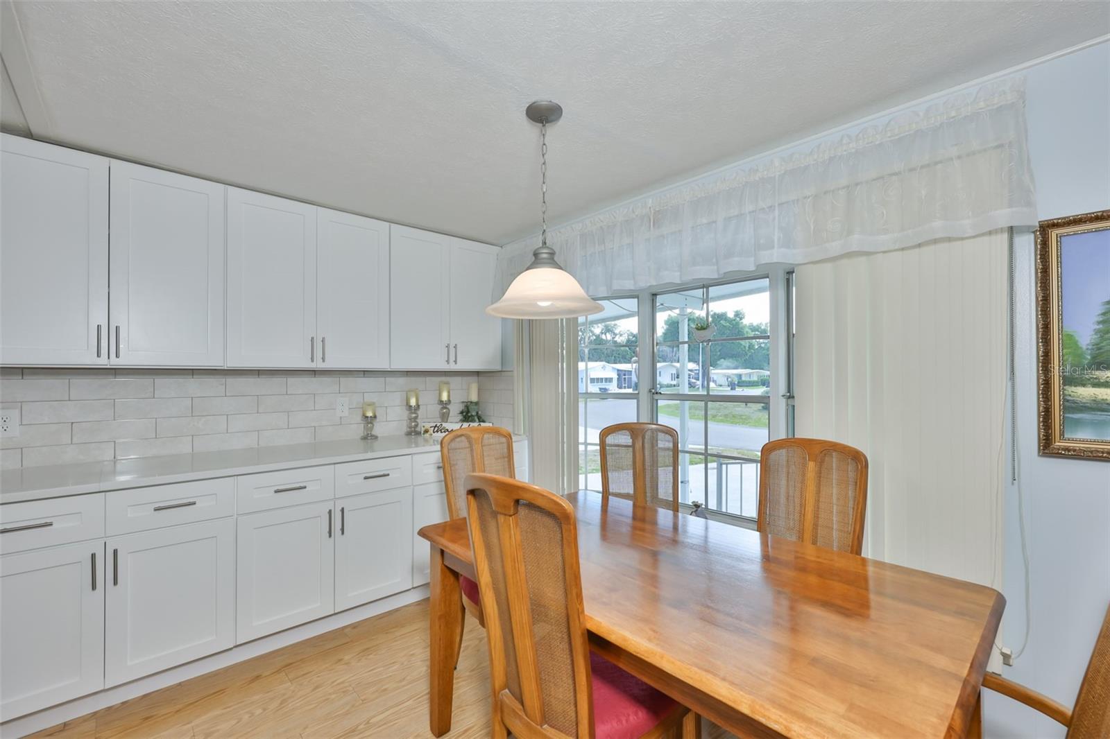 Image 7 of 43 For 1610 Reynolds Road 316